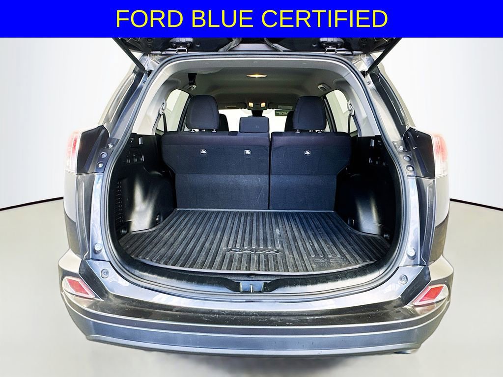 Used 2018 Toyota RAV4 LE w/ All Weather Liner Package image 23