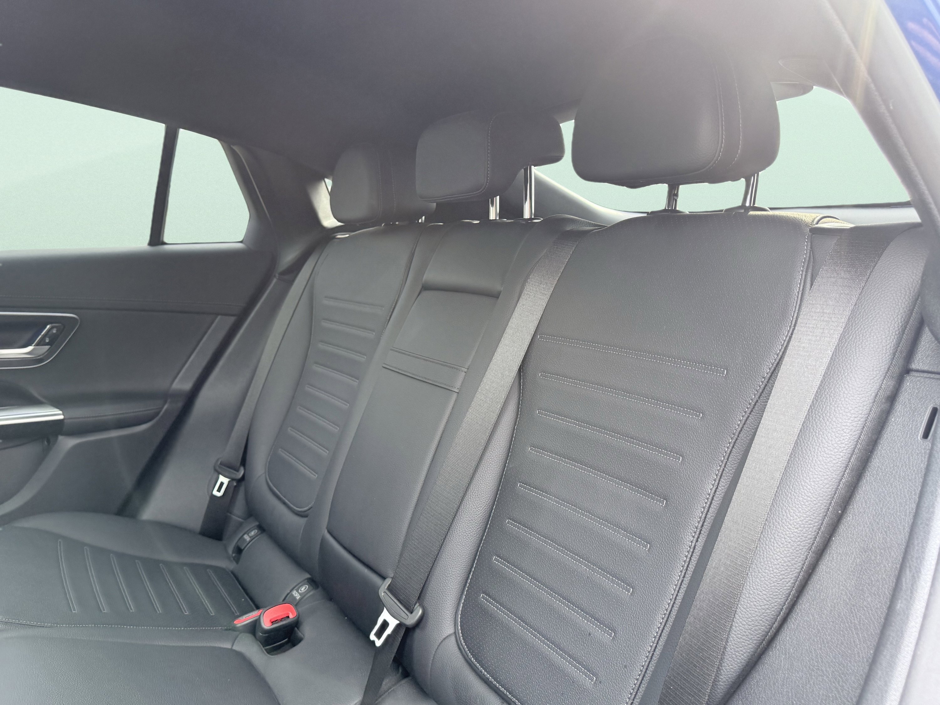 Used 2024 Mercedes-Benz GLC 300 4MATIC w/ AMG Line image 37