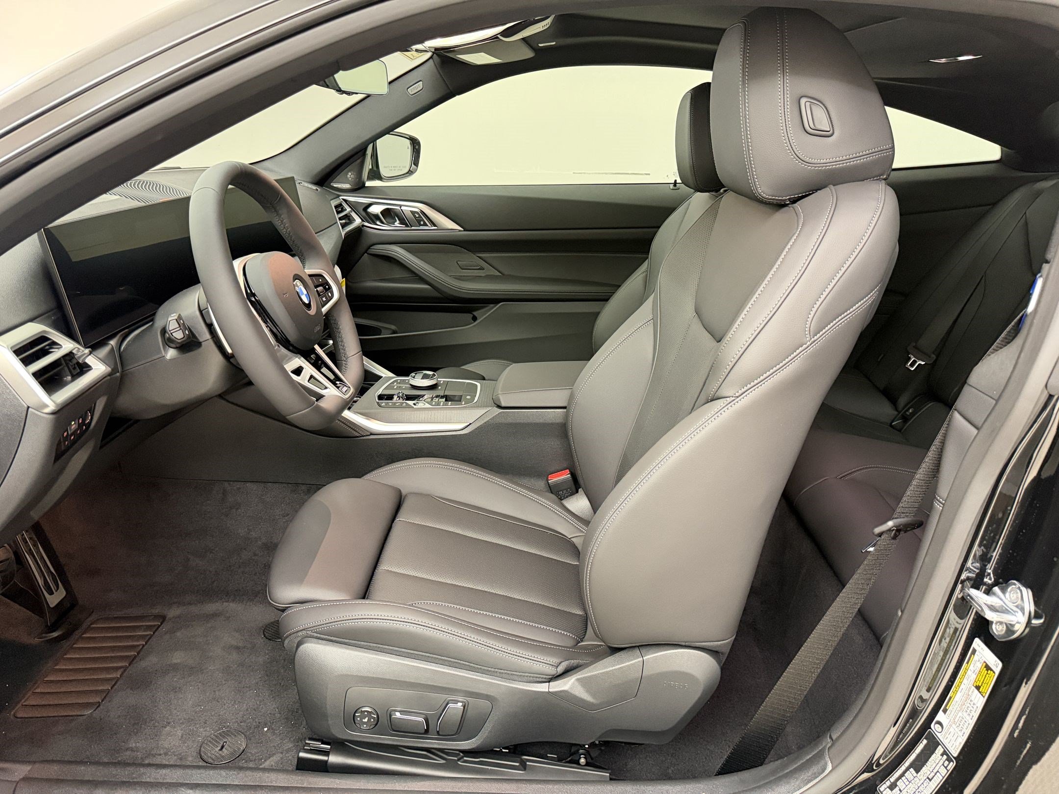 New 2027 BMW 430i Coupe w/ M Sport Package RWD image 5