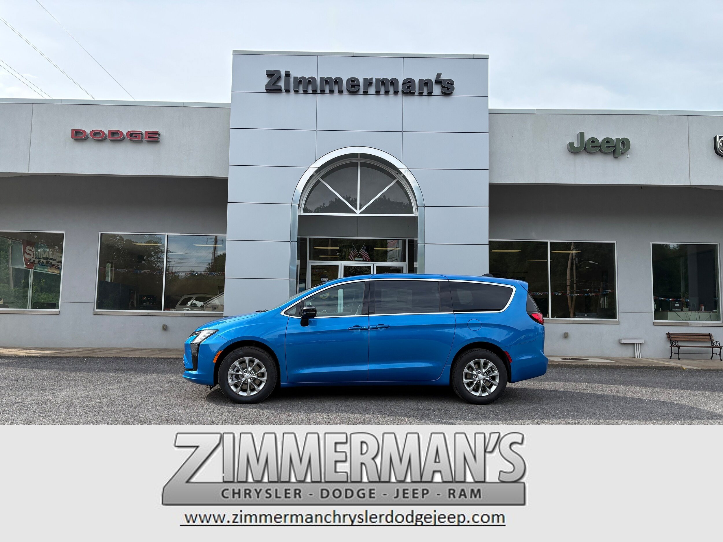 New 2027 Chrysler Pacifica Select