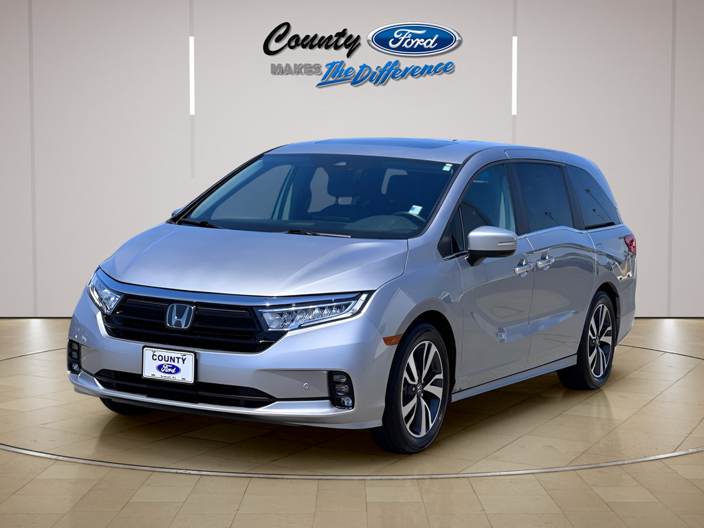 Used 2023 Honda Odyssey Touring image 2
