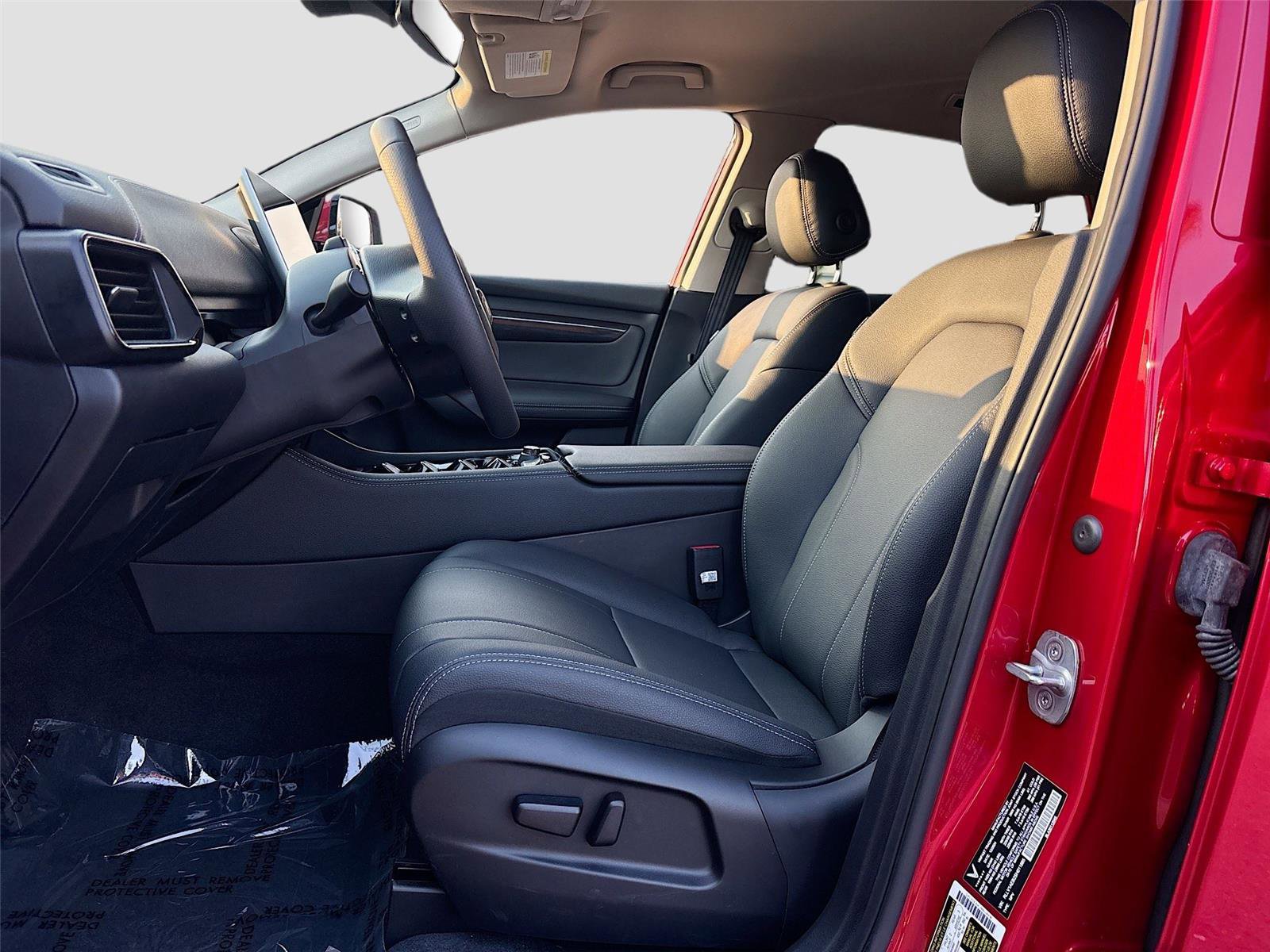 New 2025 VinFast VF 8 Eco image 21