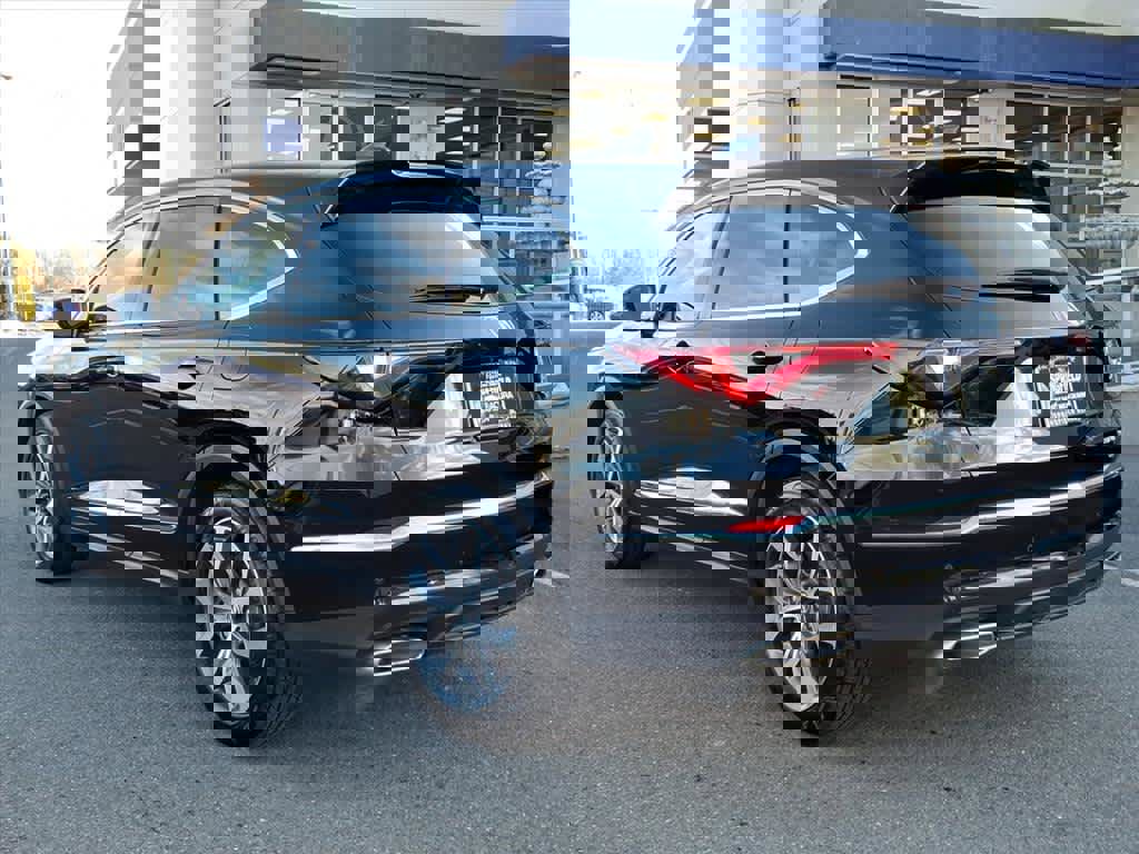 Used 2023 Acura MDX SH-AWD w/ Technology Package image 4