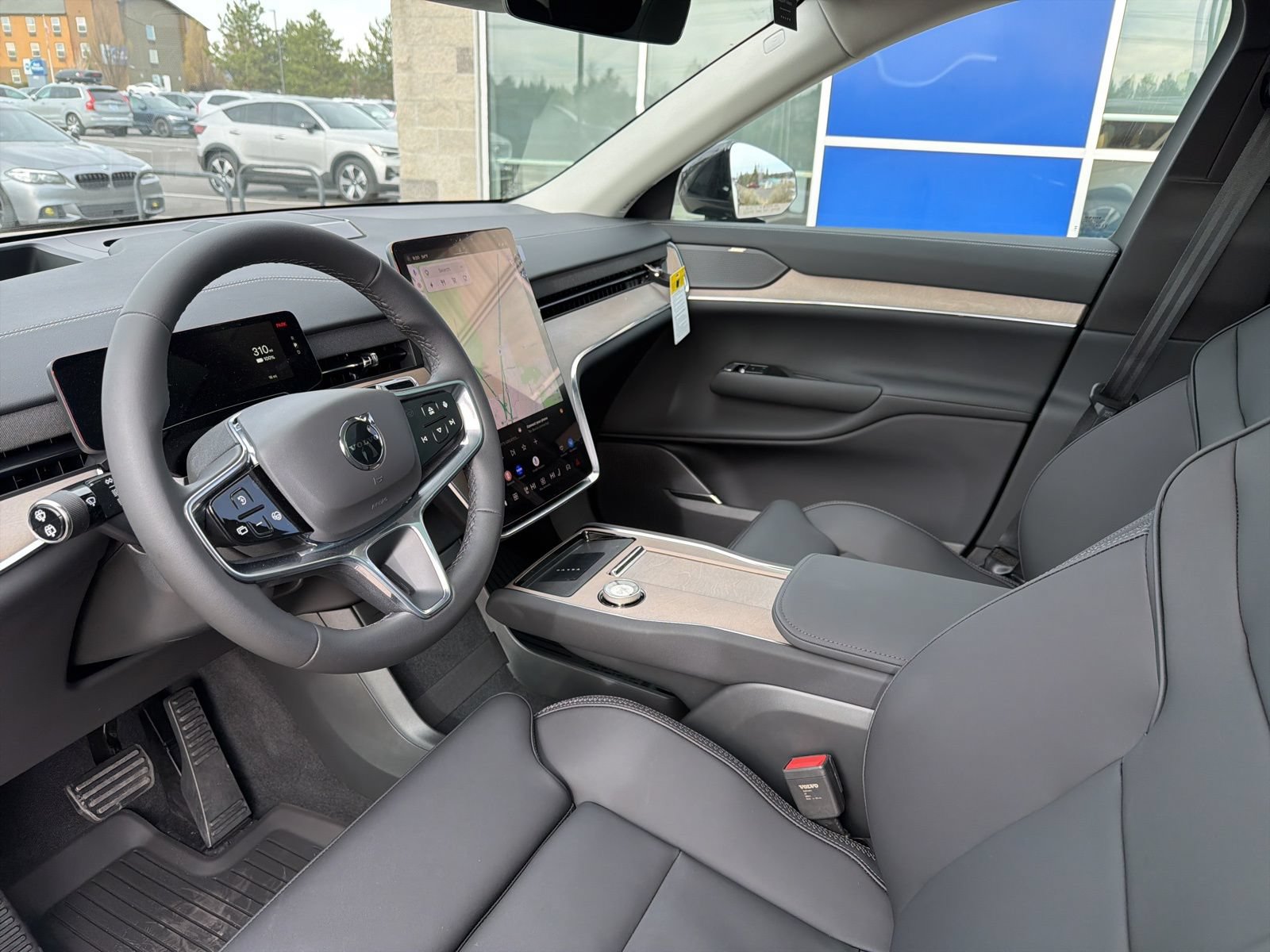 New 2025 Volvo EX90 Plus w/ Protection Package Premier AWD/4WD image 20