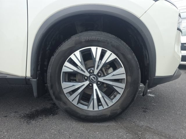 Certified 2023 Nissan Rogue SV w/ SV Premium B Package AWD/4WD image 11