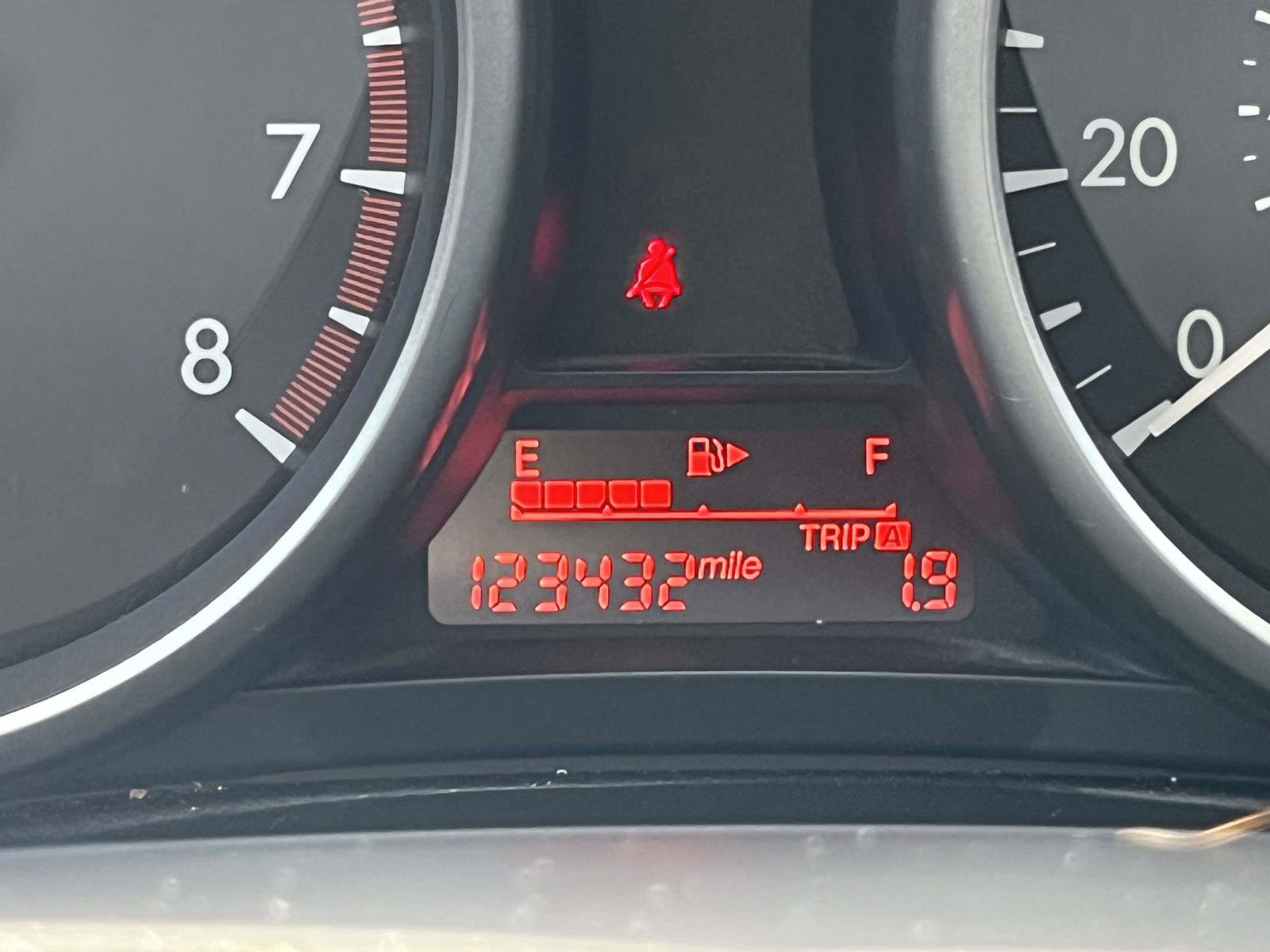 Used 2012 MAZDA MAZDA5 Sport image 20