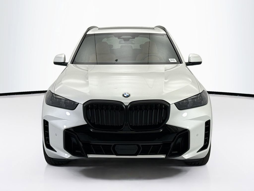 New 2026 BMW X5 xDrive40i w/ Executive Package image 2