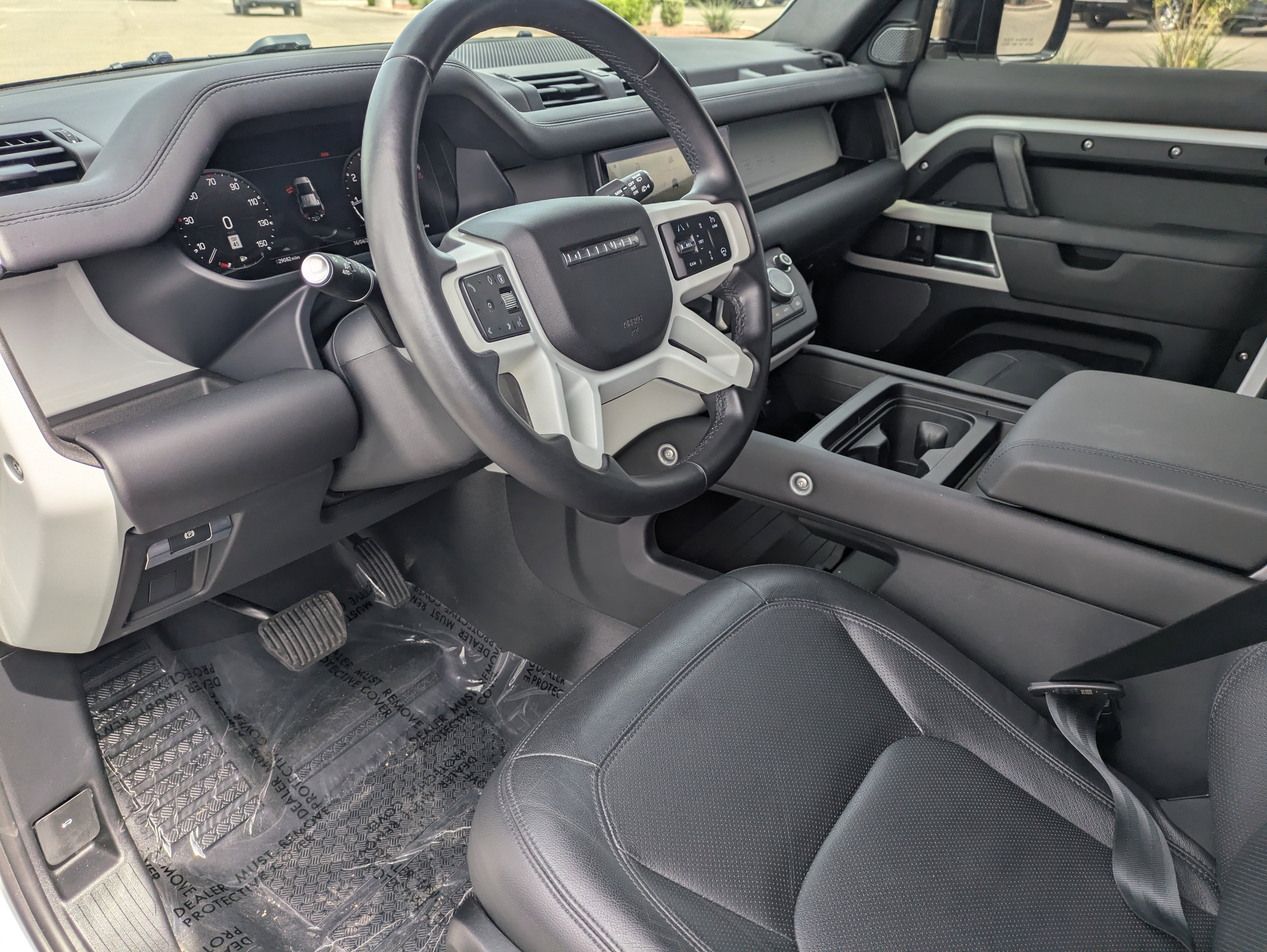 Used 2024 Land Rover Defender 110 S image 24