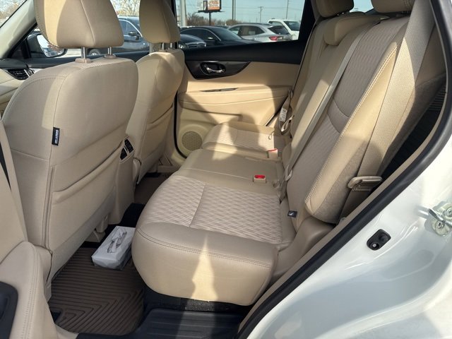 Used 2019 Nissan Rogue SV w/ Premium Package image 9