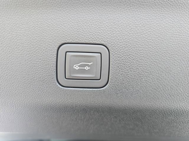 Used 2025 GMC Yukon XL AT4 Ultimate image 14