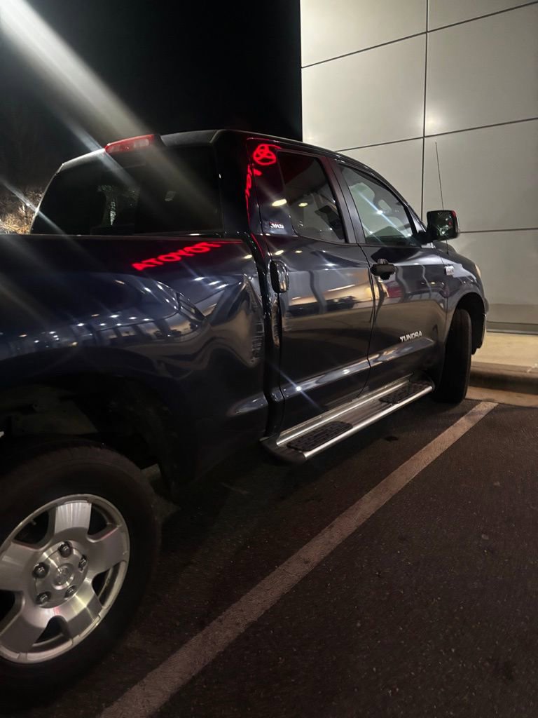 Used 2011 Toyota Tundra 4x4 Double Cab image 12