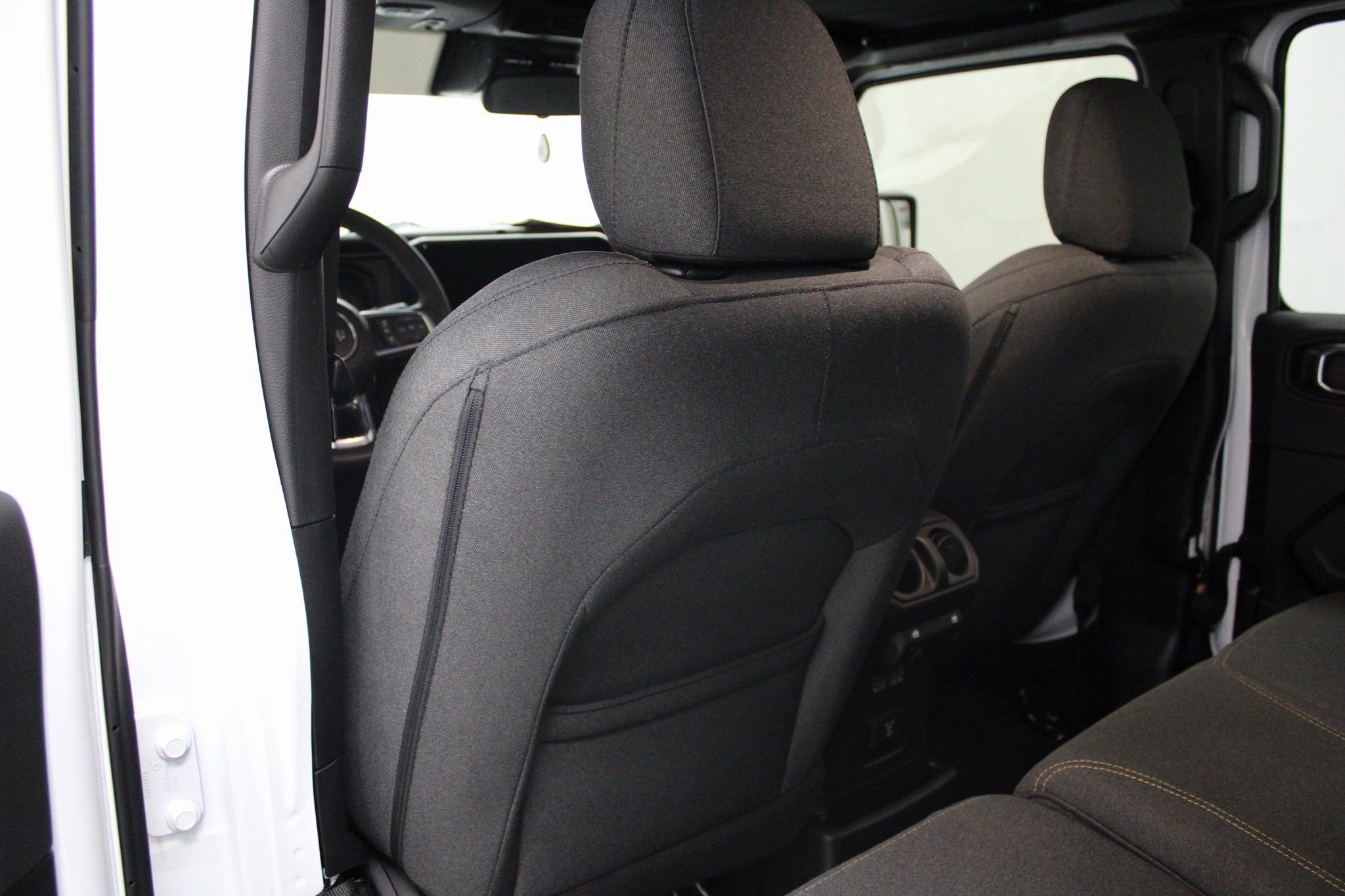 Used 2024 Jeep Wrangler Unlimited Sahara image 20