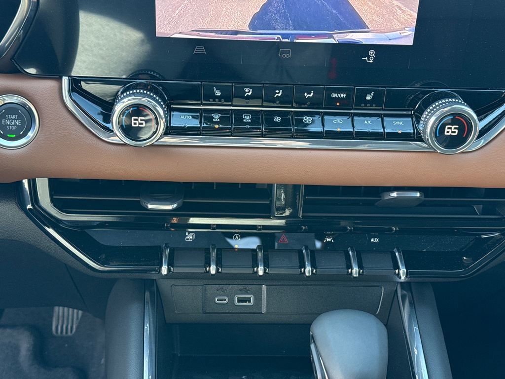 New 2026 GMC Canyon AT4 image 25