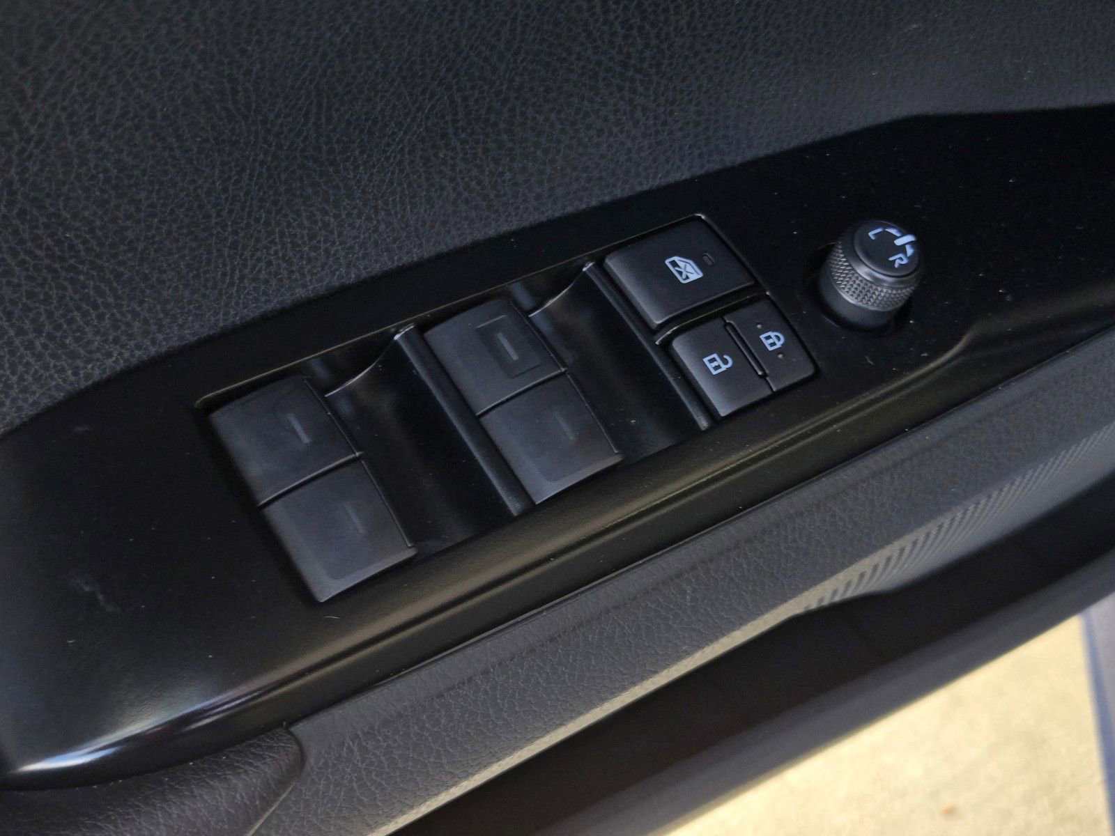 Certified 2026 Toyota Camry SE FWD image 10