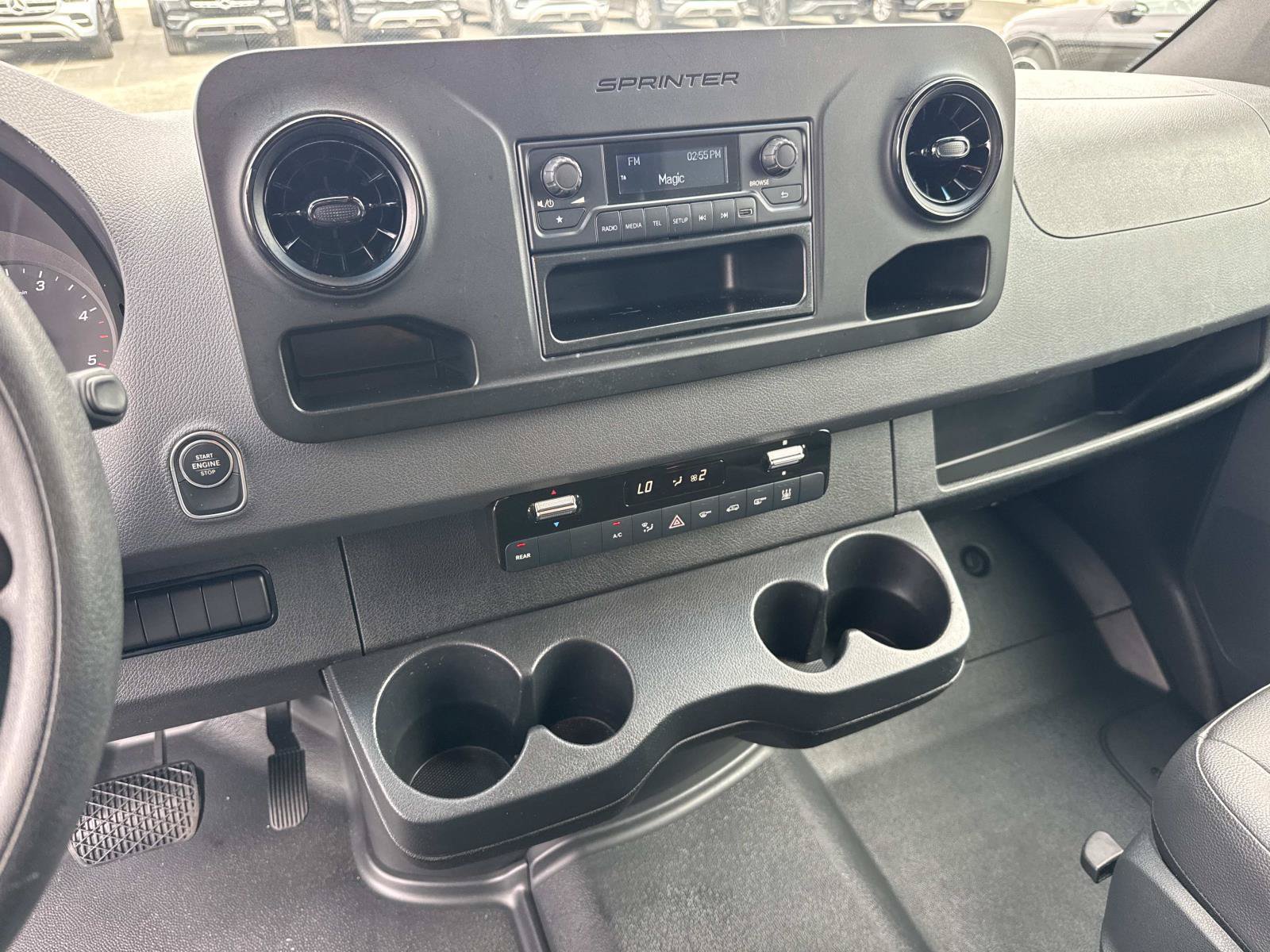 Used 2020 Mercedes-Benz Sprinter 2500 image 24
