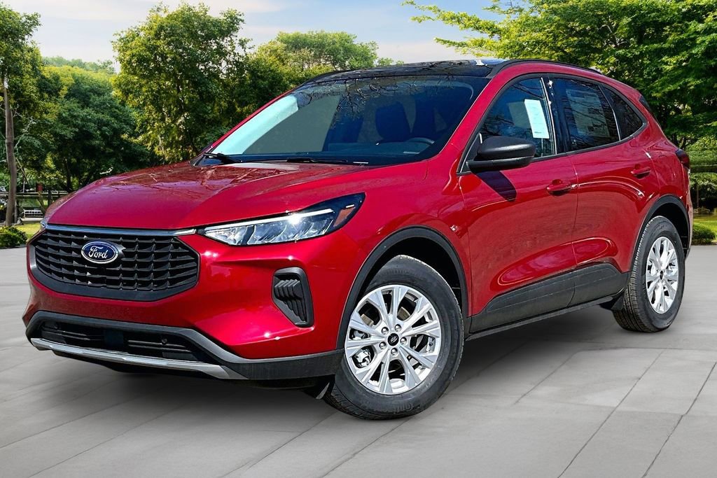 New 2026 Ford Escape Active w/ Tech Pack #1 FWD image 2