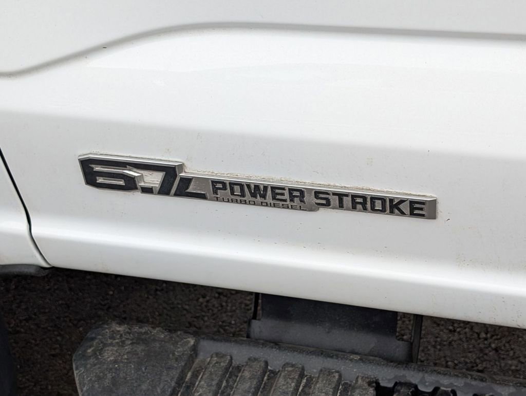 New 2025 Ford F550 4x4 Regular Cab Super Duty image 15