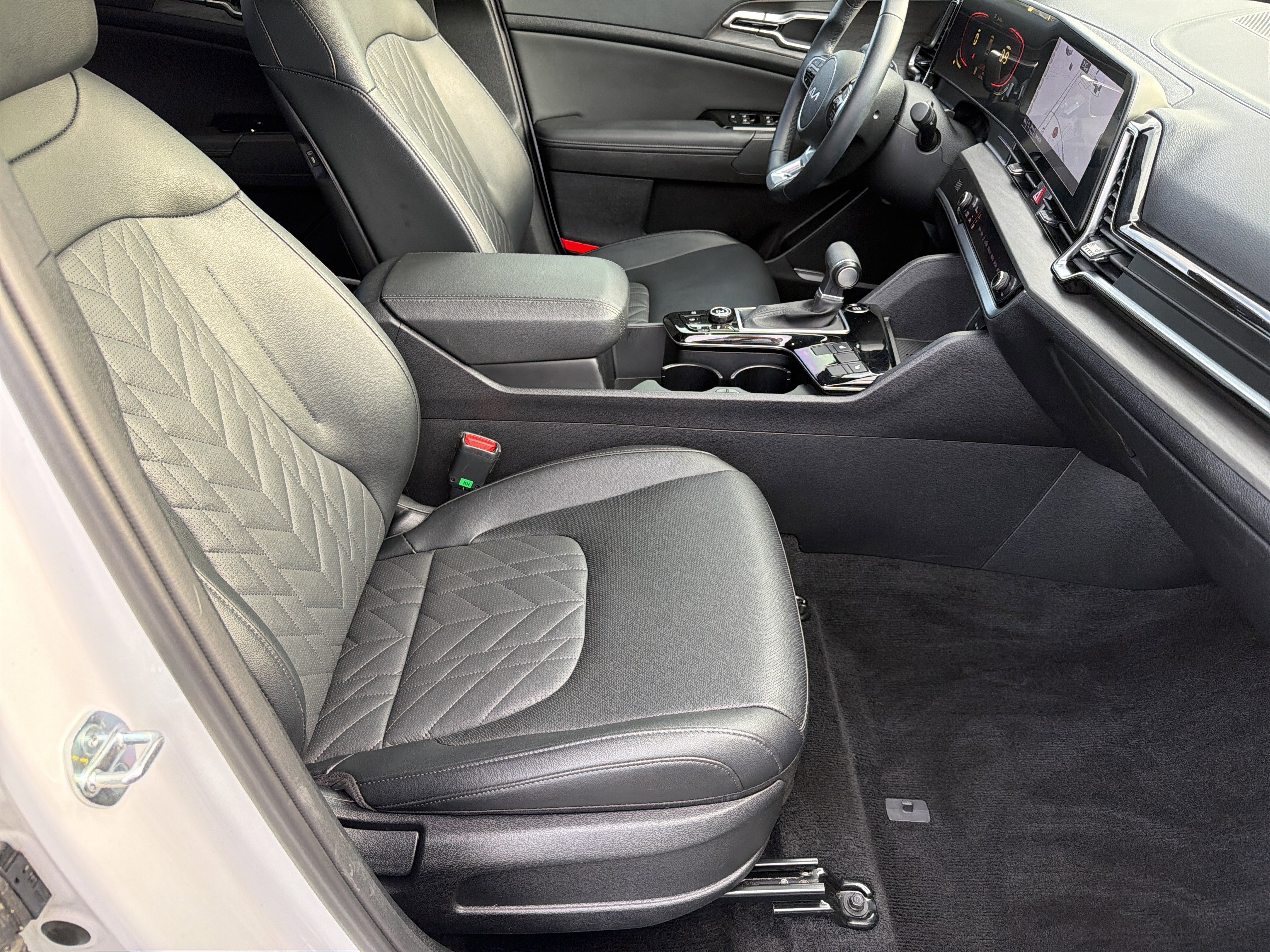 Used 2024 Kia Sportage X-Line w/ X-Line Premium Package AWD/4WD image 11