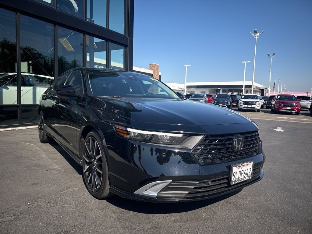 Used 2024 Honda Accord Touring image 2