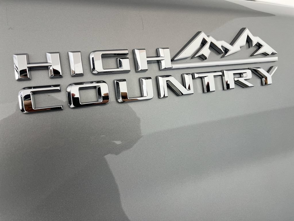 Used 2025 Chevrolet Silverado 3500 High Country w/ High Country Premium Package AWD/4WD image 41