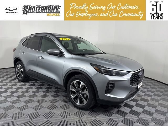Used 2024 Ford Escape Platinum image 1