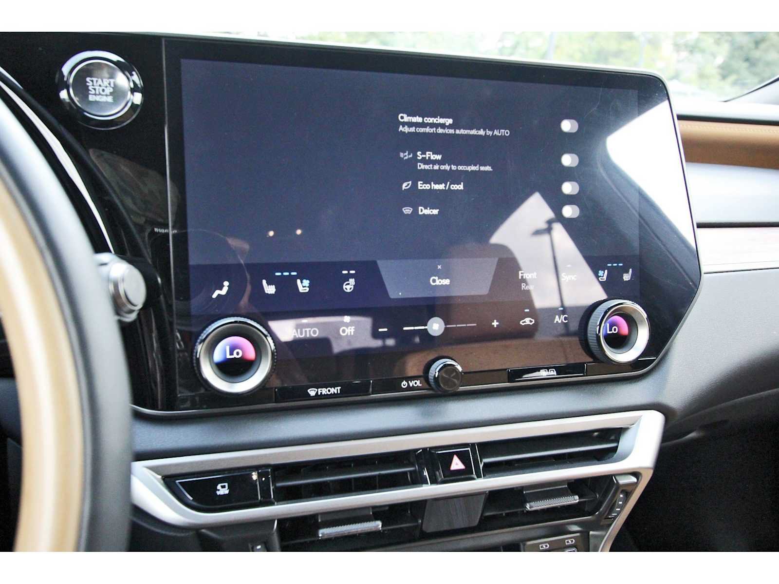 Used 2025 Lexus RX 350 Premium w/ Accessory Package (Z1) FWD image 24