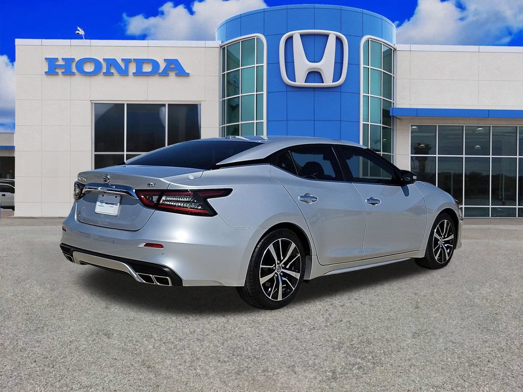 Used 2022 Nissan Maxima SV w/ Floor Mat Group FWD image 3