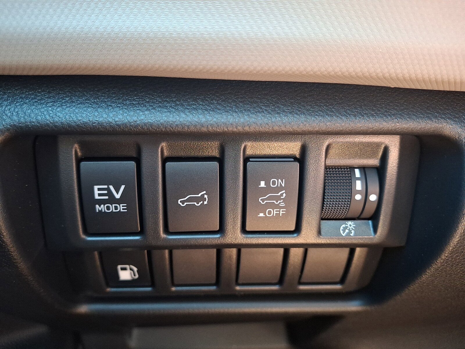 New 2026 Subaru Forester Premium AWD/4WD image 18
