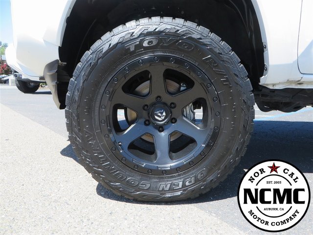 Used 2021 Toyota Tacoma TRD Sport image 9