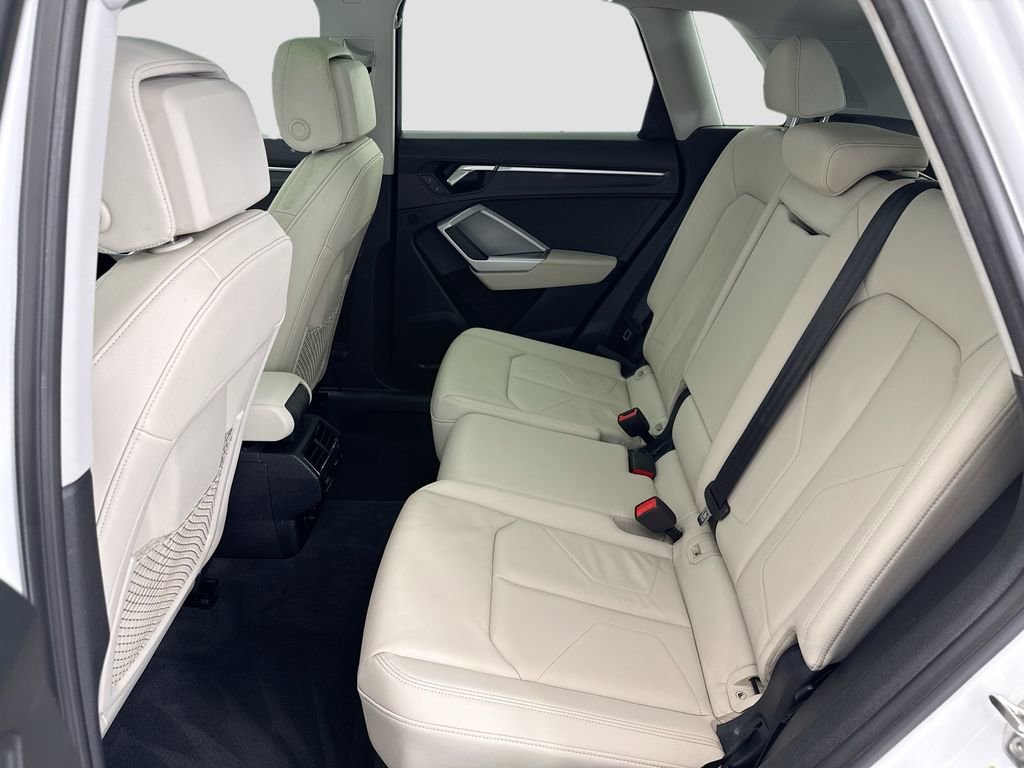 Used 2024 Audi Q3 2.0T Premium AWD/4WD image 19