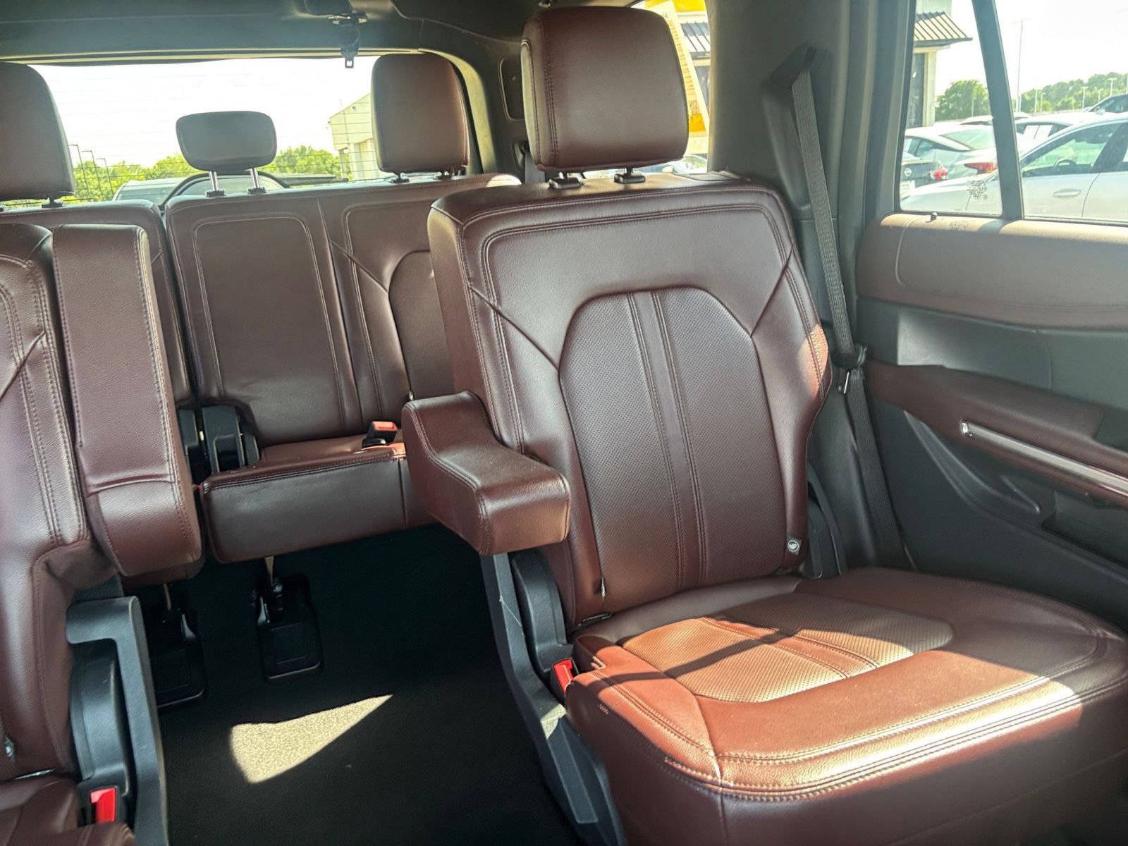 Used 2024 Ford Expedition Limited AWD/4WD image 42