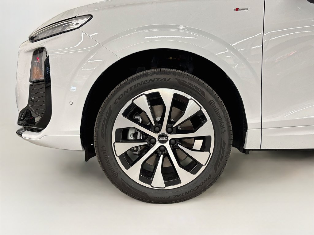New 2026 Audi Q3 quattro 2.0T AWD/4WD image 27