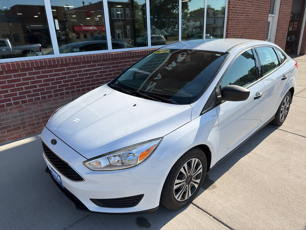 Used 2018 Ford Focus S FWD image 4
