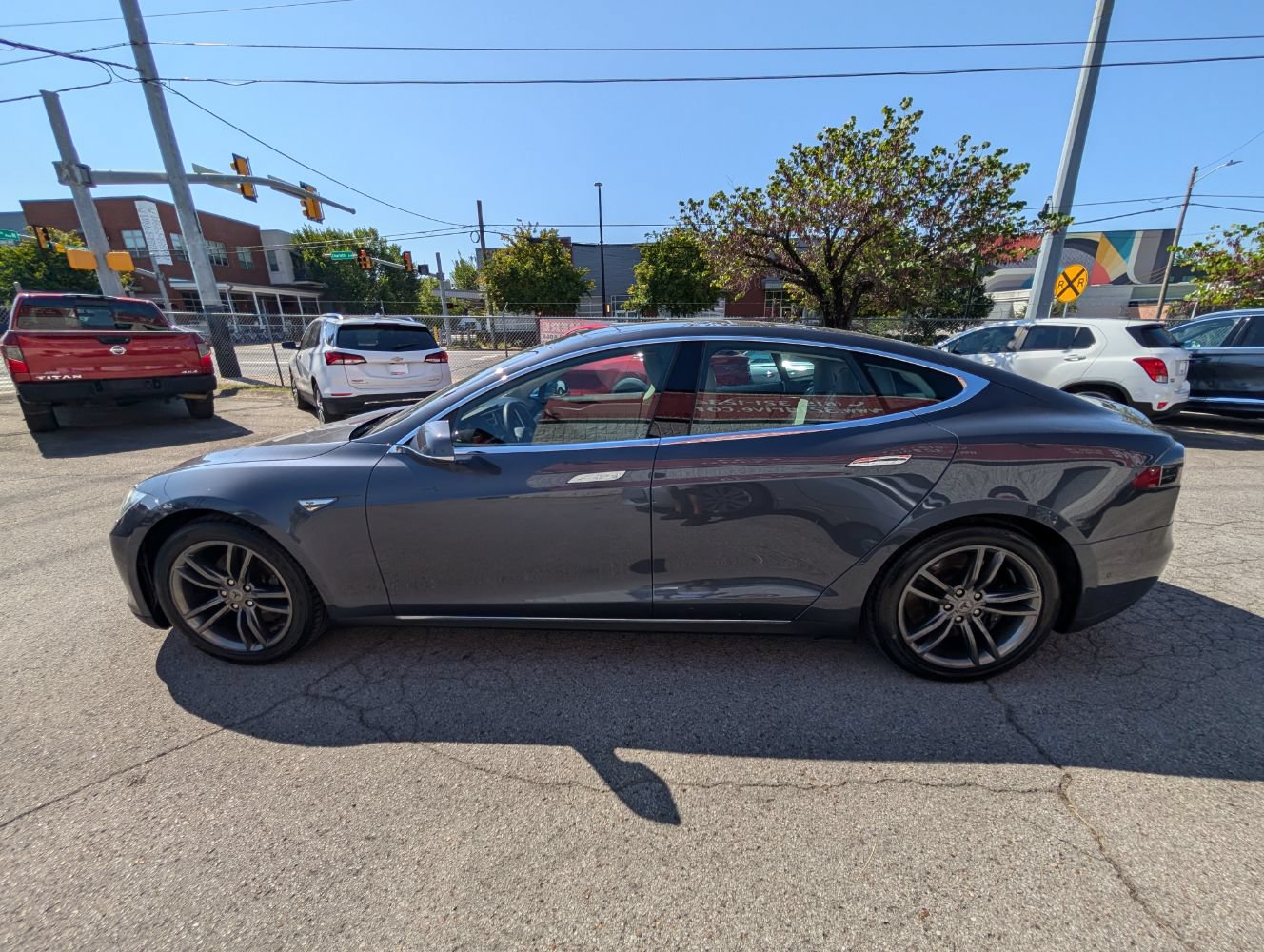 Used 2015 Tesla Model S 60 RWD image 9