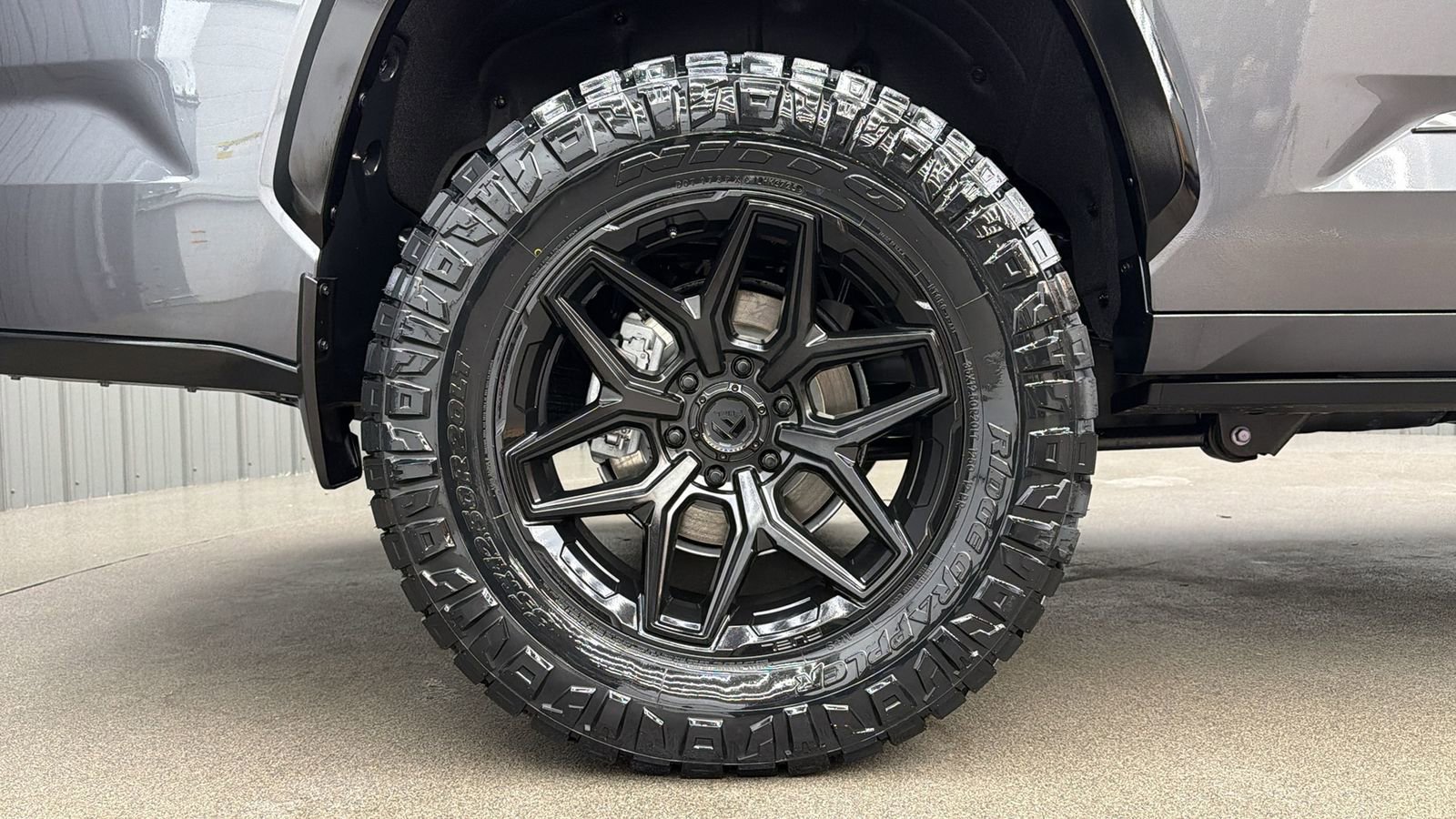 Used 2026 Toyota Sequoia Platinum w/ Tow Technology Package AWD/4WD image 11