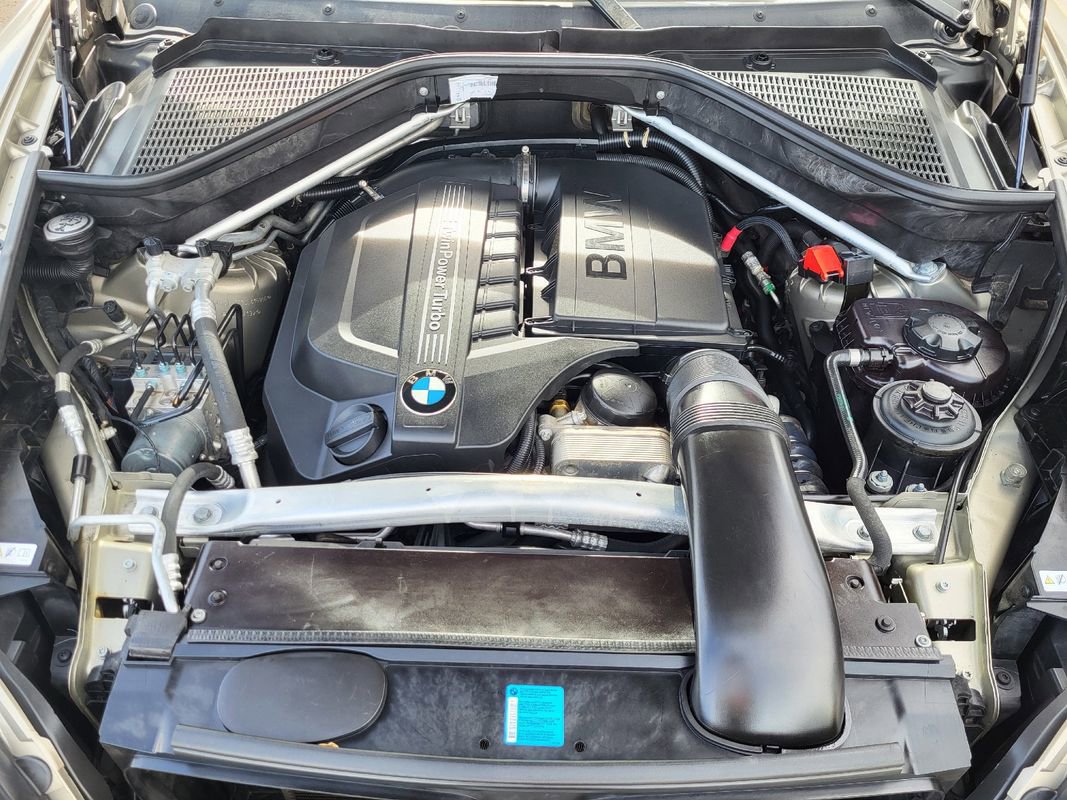 Used 2011 BMW X5 xDrive35i AWD/4WD image 13