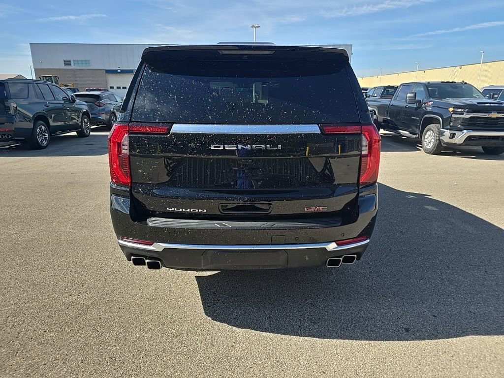 Used 2025 GMC Yukon Denali w/ Denali Reserve Package AWD/4WD image 5