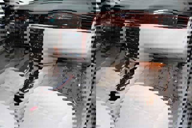 Used 2010 Chevrolet Impala LS image 18