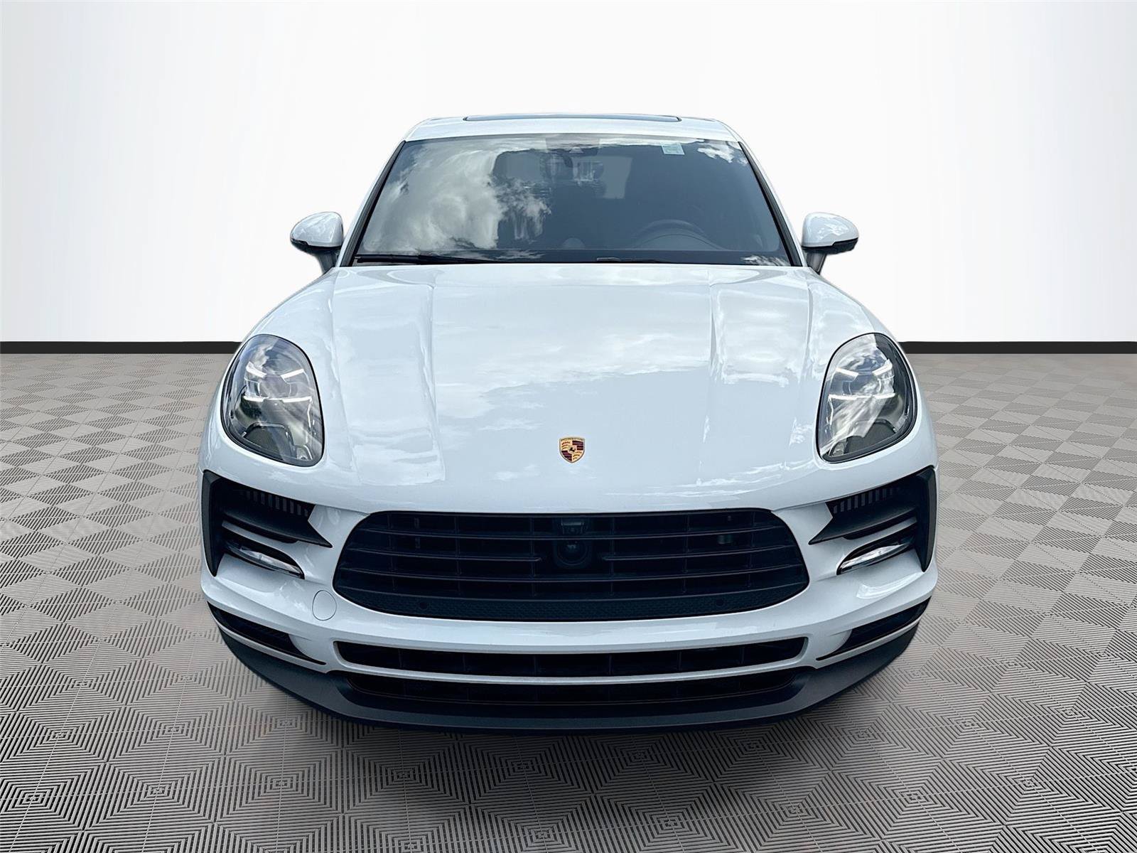 Used 2021 Porsche Macan S AWD/4WD image 2