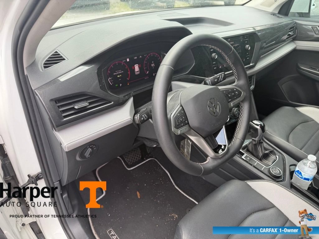 Used 2023 Volkswagen Taos SEL AWD/4WD image 14