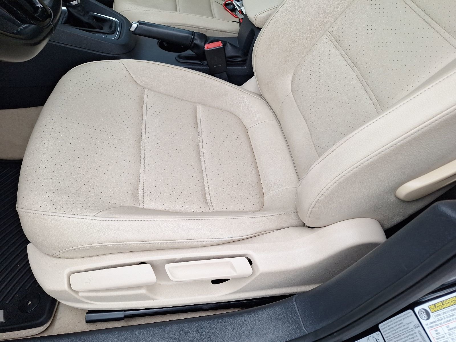Used 2015 Volkswagen Jetta SE FWD image 16