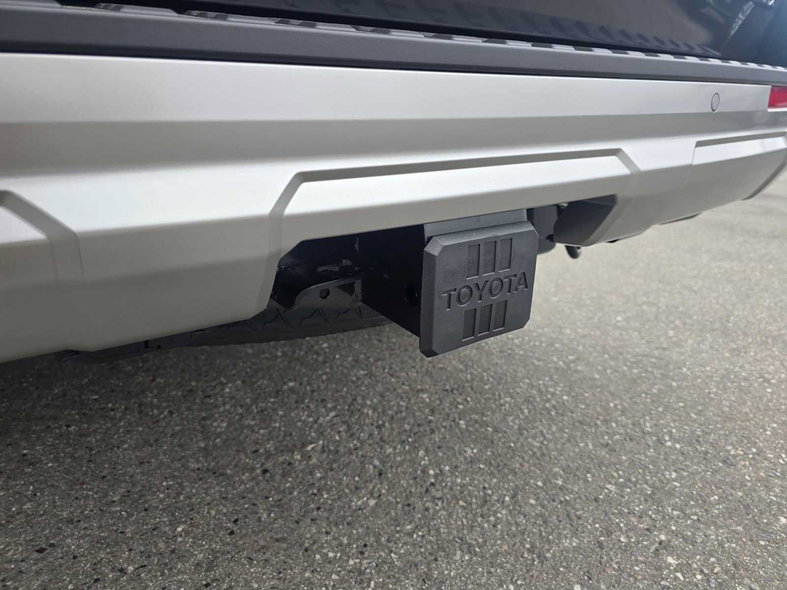 New 2026 Toyota 4Runner Limited w/ Tow Technology Package AWD/4WD image 14