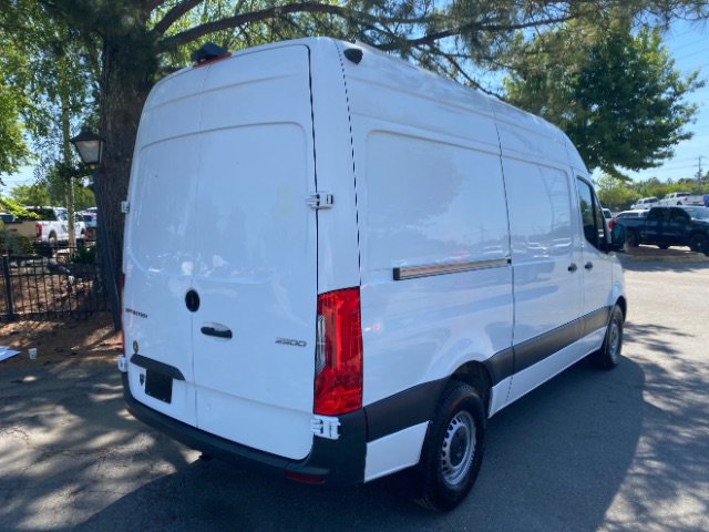 Used 2023 Mercedes-Benz Sprinter 2500 image 2