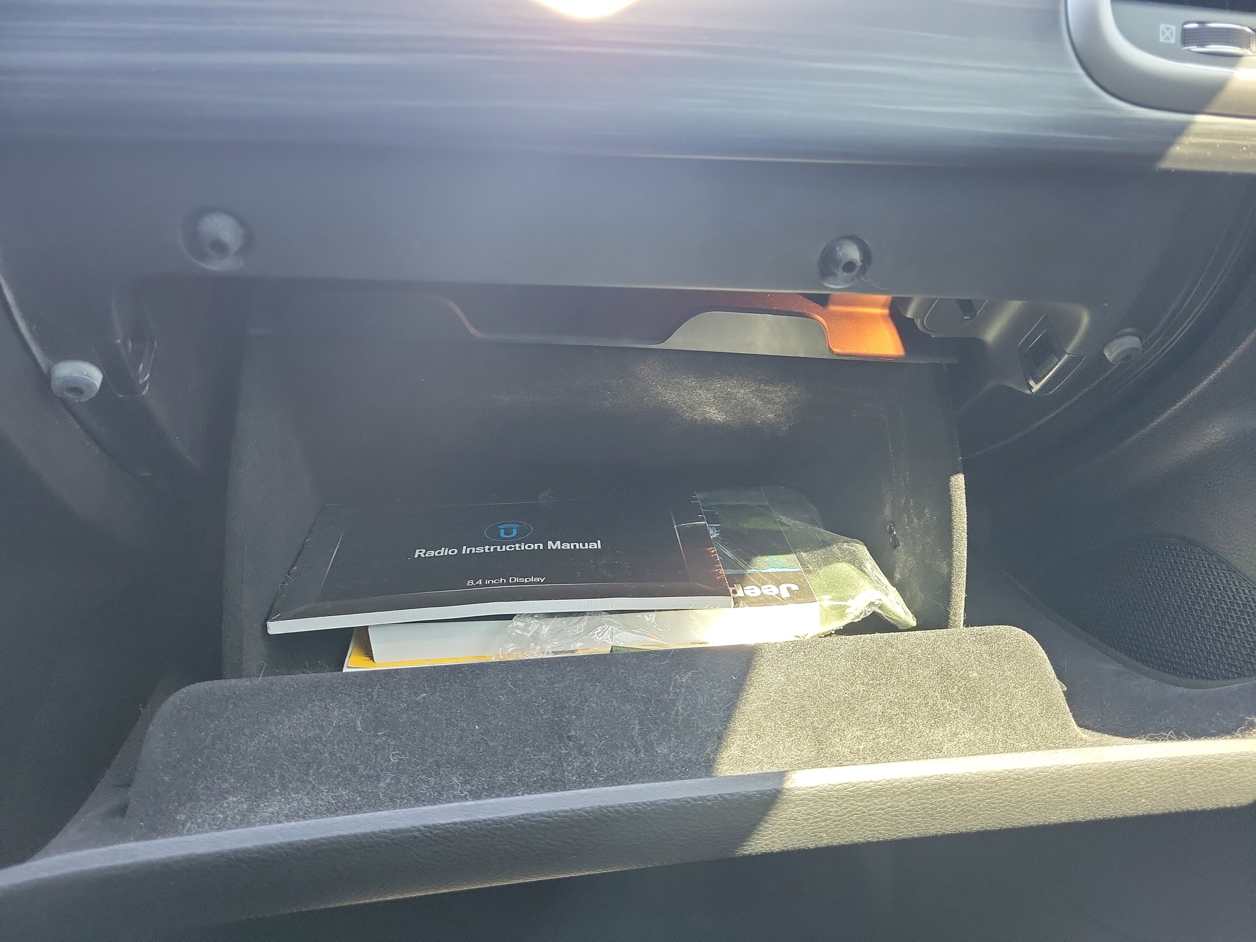 Used 2022 Jeep Grand Cherokee Laredo X RWD image 28