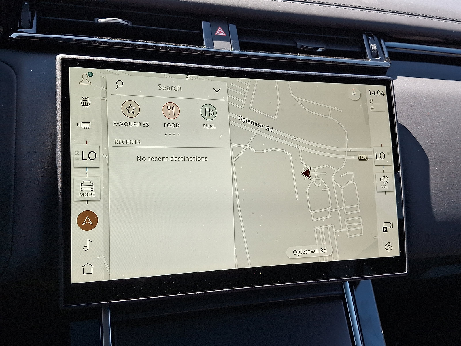 Certified 2026 Land Rover Range Rover Velar Dynamic SE image 7