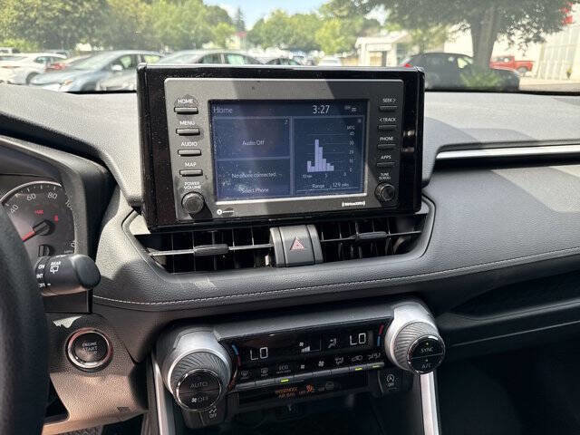 Used 2022 Toyota RAV4 XLE image 17