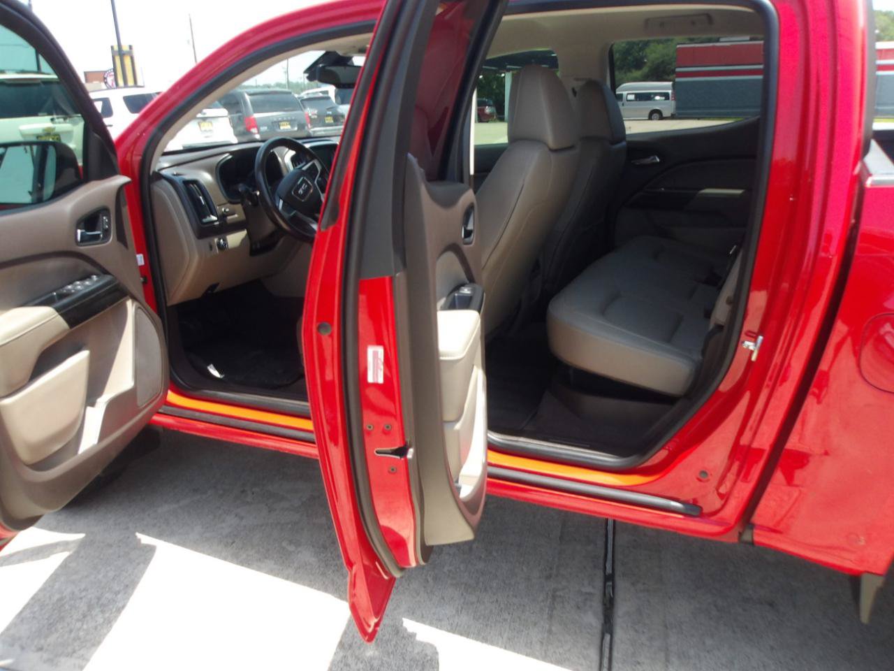 Used 2018 GMC Canyon SLT w/ Driver Alert Package RWD image 15