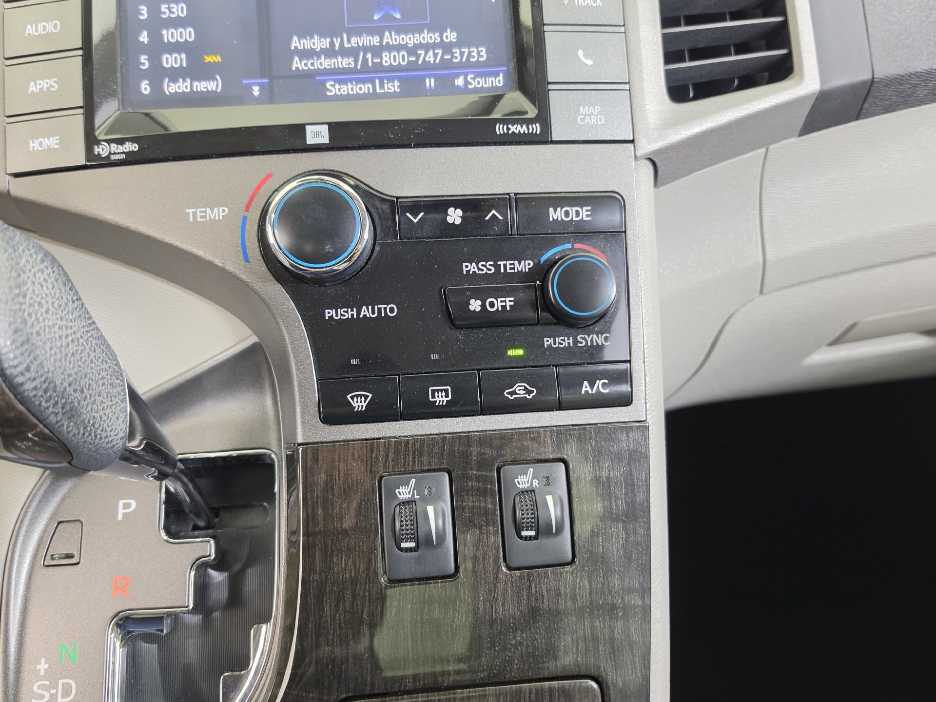 Used 2015 Toyota Venza XLE w/ XLE Premium Package FWD image 18