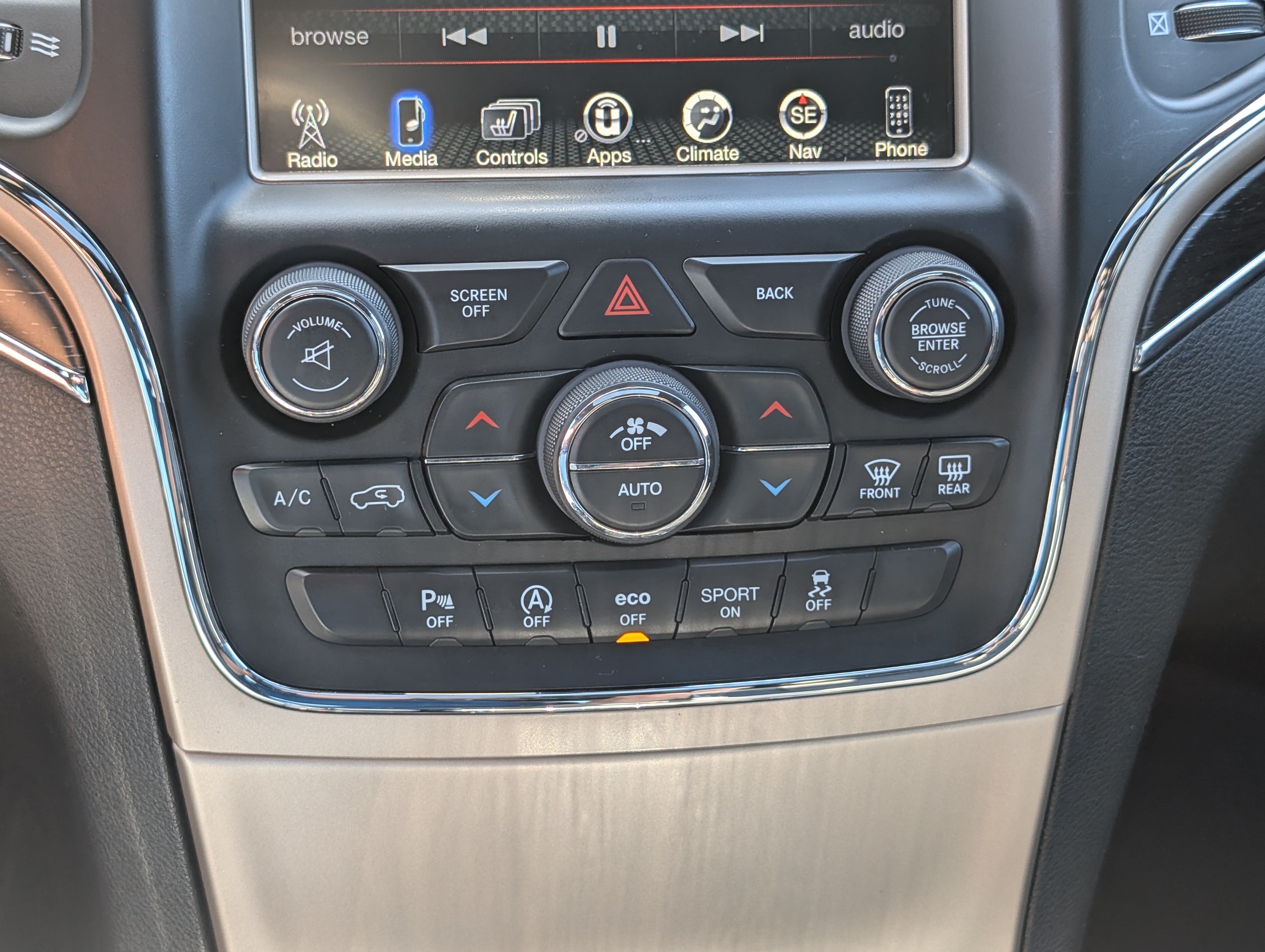 Used 2017 Jeep Grand Cherokee Limited AWD/4WD image 27
