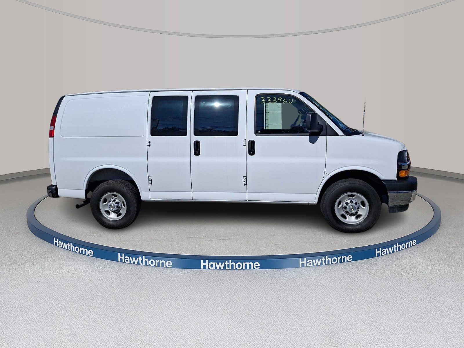 Used 2025 Chevrolet Express 2500 w/ Driver Convenience Package RWD image 7
